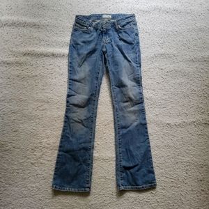 American Eagle flared blue jeans